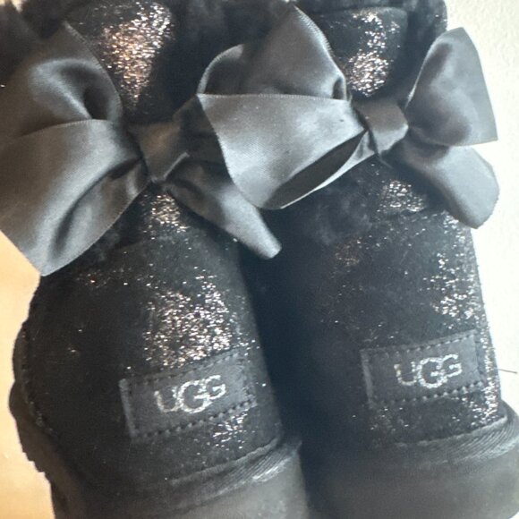 UGG Women's Mini Bailey Bow Glimmer Black Boots size 7 New No Box 1125795 - Picture 2 of 9